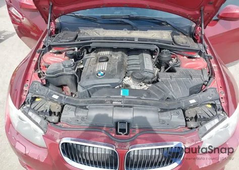 2011 BMW 328I из США, поврежденный, VIN WBAKE3C55BE444576